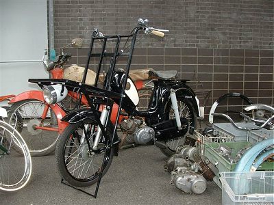 Batavus delivery moped