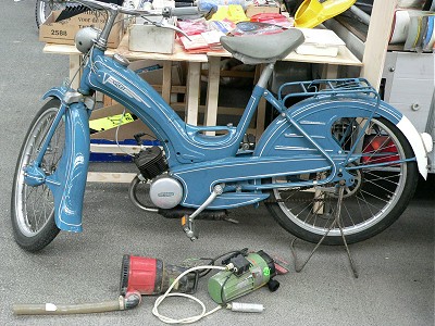 Victoria moped