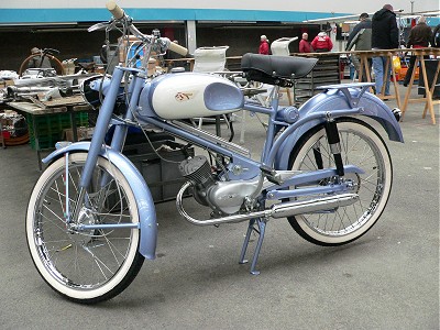 Unica moped