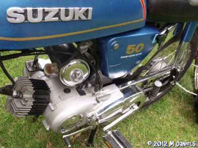 Suzuki engine