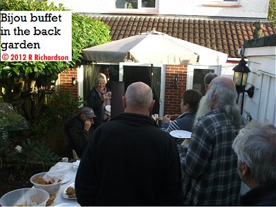 Bijou buffet in the back garden