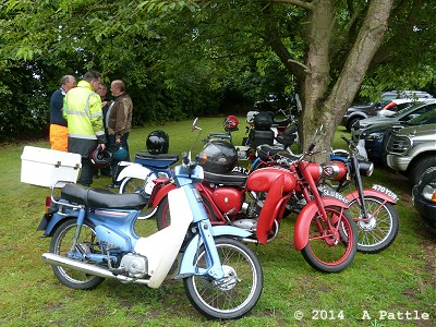 Bikes outside the pub at Waldringfield