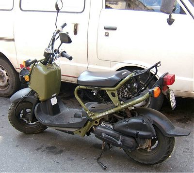Another view of the Honda Zoomer