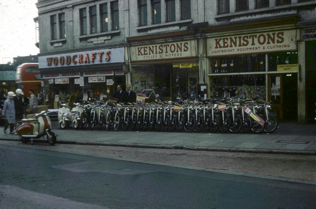 Kenistons in 1962
