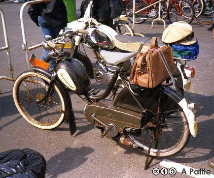 1995 Rando Cyclos at Sars Poteries
