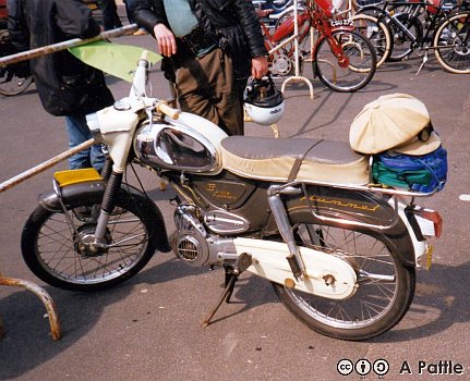 1995 Rando Cyclos at Sars Poteries