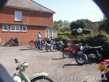 Photo by Terry Keable of the 2003 Roydon Rebels Run