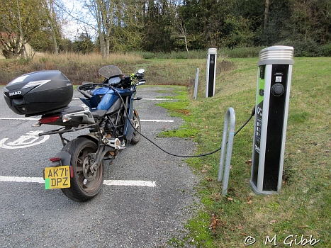 EACC Kneels Wheels Run