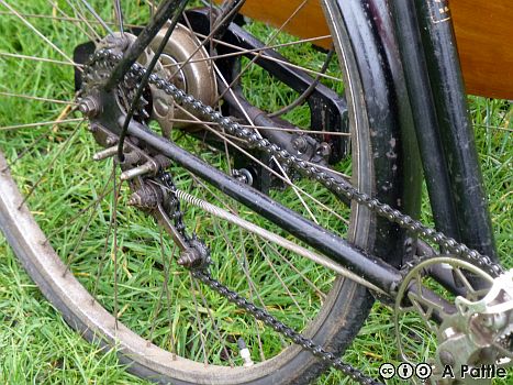 The Boot & Back: Trivelox gear on the BSA