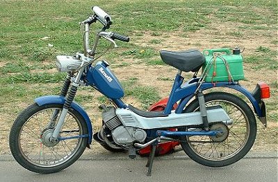 Benelli moped