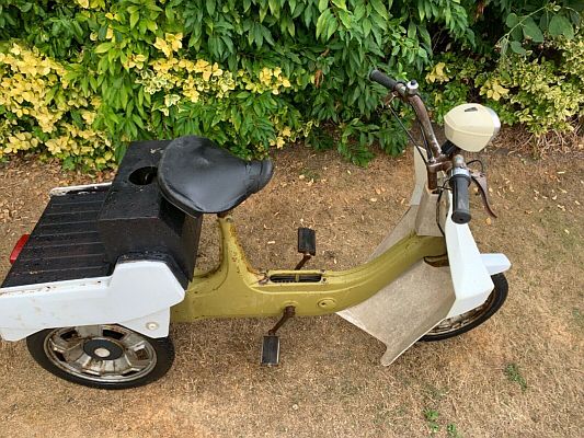 Ariel Three AHW 663J