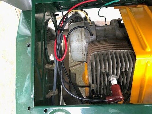 Ariel Three DLX 686J