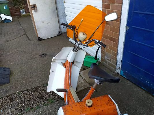 Ariel Three FRA 522L