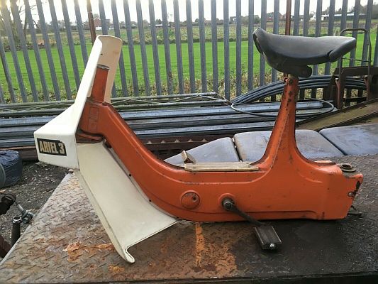 Ariel Three GUK 197J