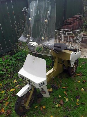 Ariel Three GWW 112J