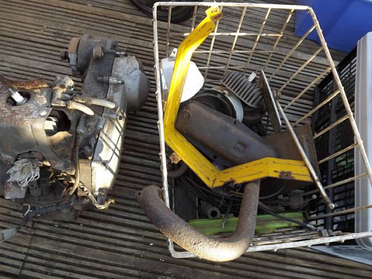 Ariel Three HUK 328N