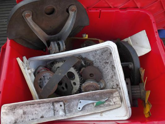 Ariel Three HUK 328N