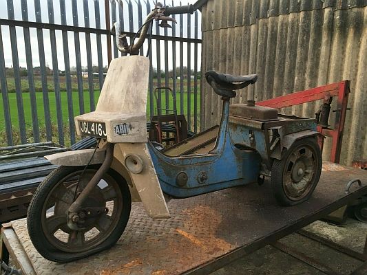 Ariel Three JGL 416J