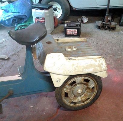 Ariel Three KDH 993J