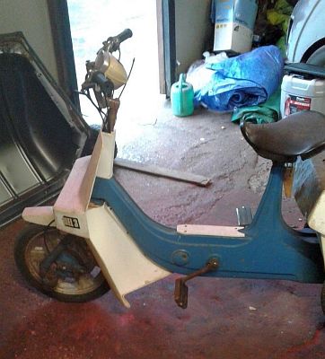 Ariel Three KDH 993J