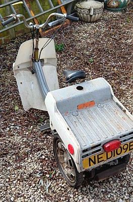 Ariel Three NED 109E