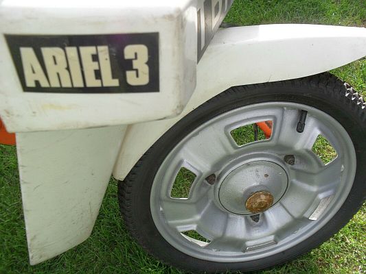 Ariel Three TBF 95J