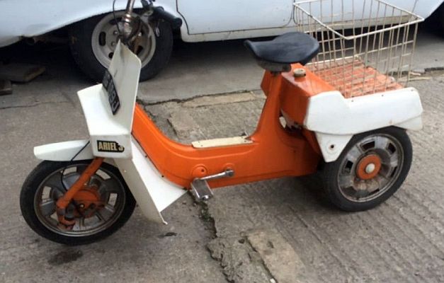 Ariel Three TXG 889J