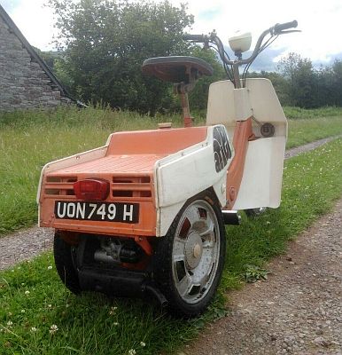 Ariel Three UON 749H