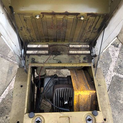 Ariel Three UTB 811M