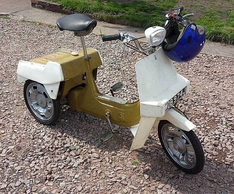 Ariel Three WOB 974J