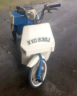 Ariel Three XVD 830J