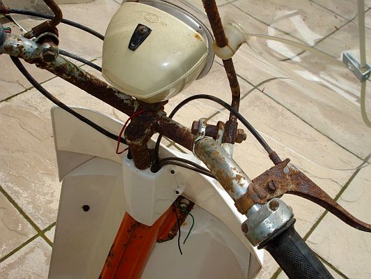 Ariel Three XWO 819J