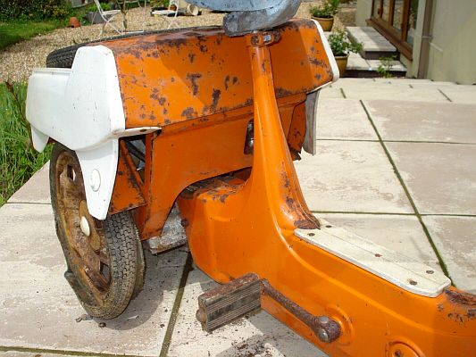 Ariel Three XWO 819J