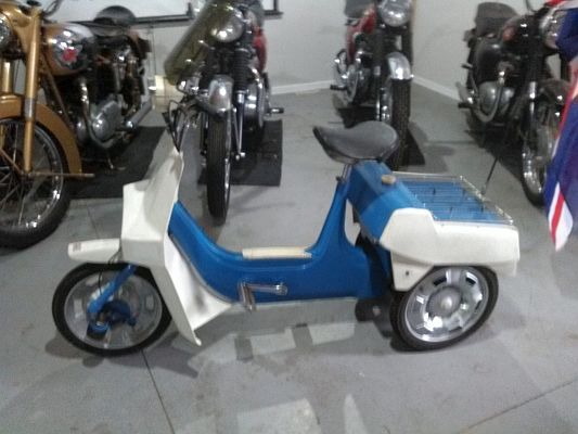 Ariel Three A9AGL (New Zealand)