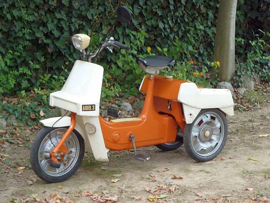 Ariel Three C-1874-BNX (Spain)